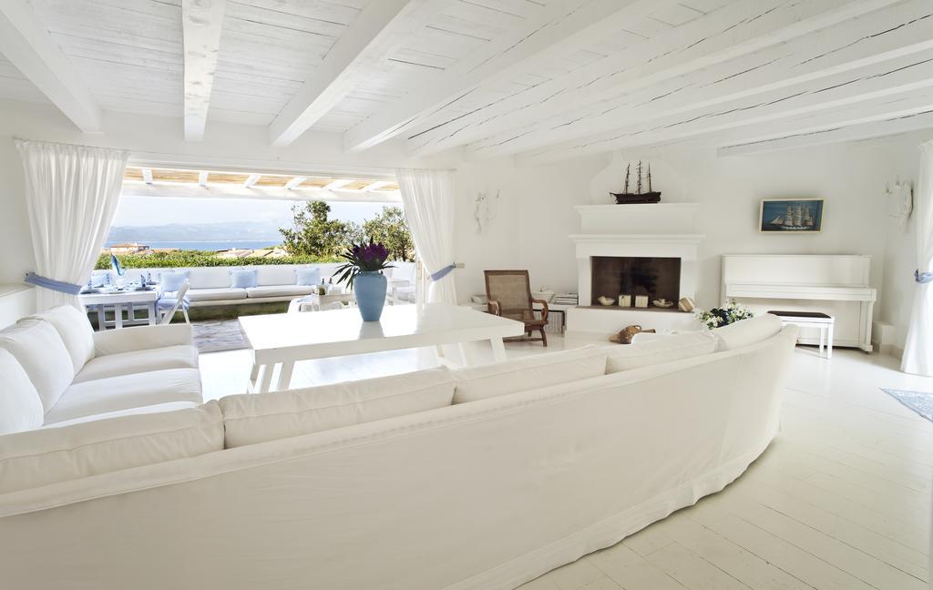 Villa Dei Tramonti Порто Ротондо Стая снимка